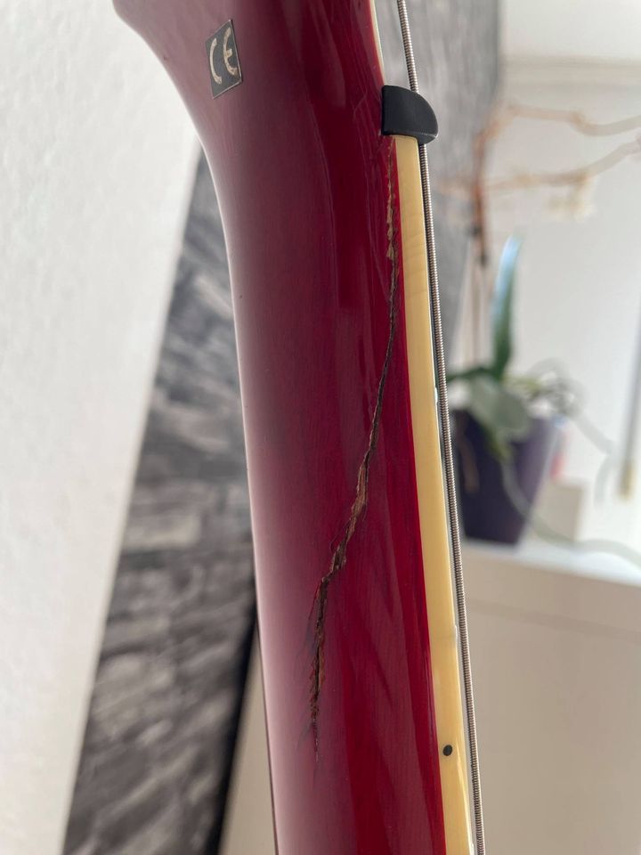 Gitarre Bild 4.jpeg