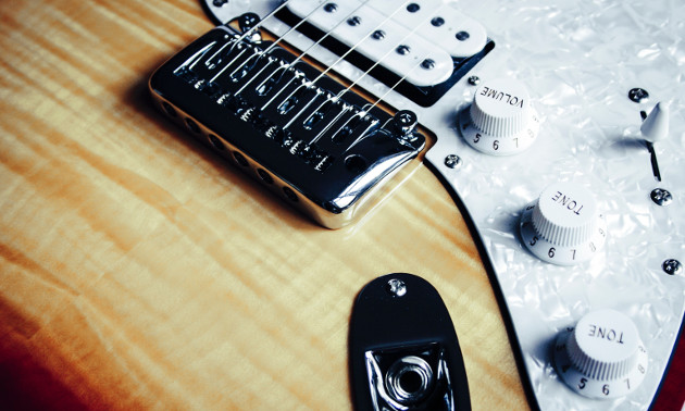 Gitarre Bruecke.jpg