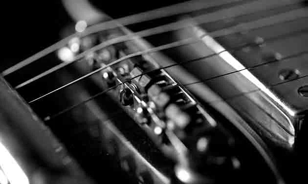 DIY: Grundeinstellung der E-Gitarre 