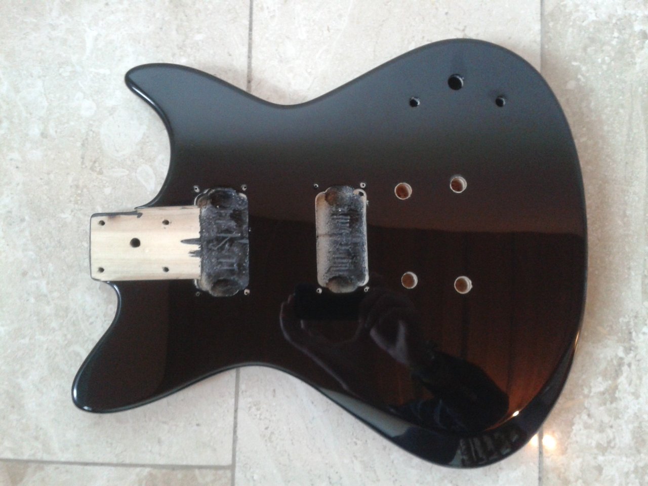 Gitarrenkorpus.jpg