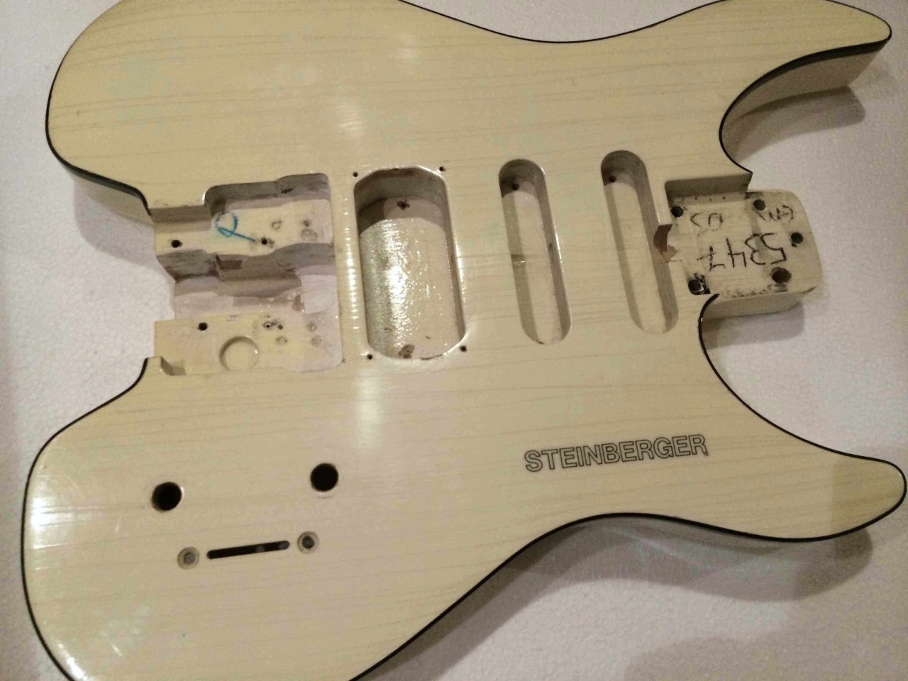 GM8-body.jpg