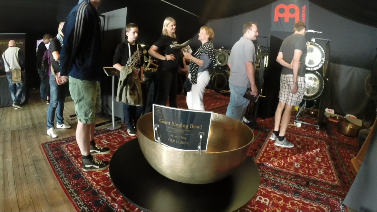 GOPR0334-0731 Giant Singing Bowl.png
