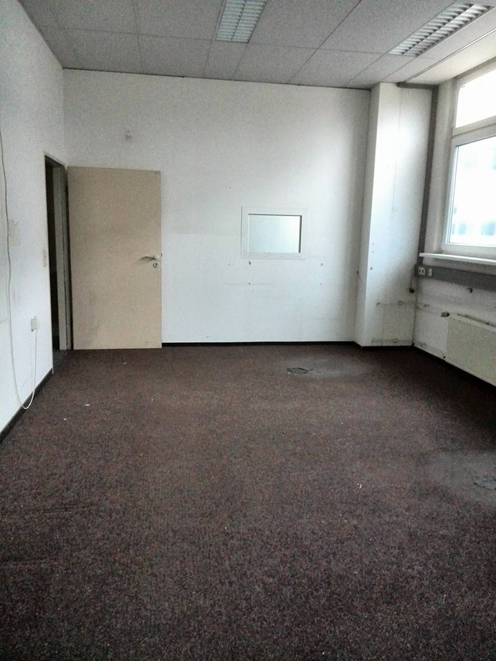 Großer Raum 1.jpg
