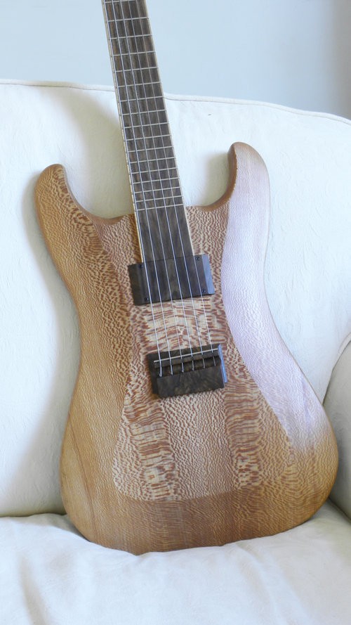 Halflight+Guitars+'Naiad'+English+Lacewood+2017+portrait+body+w.jpg