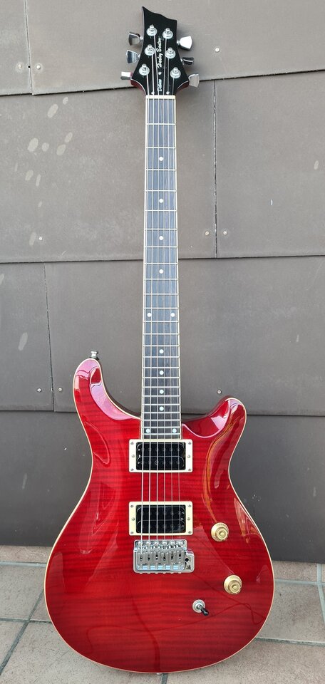 Harley Benton CST Red 01_K.jpg