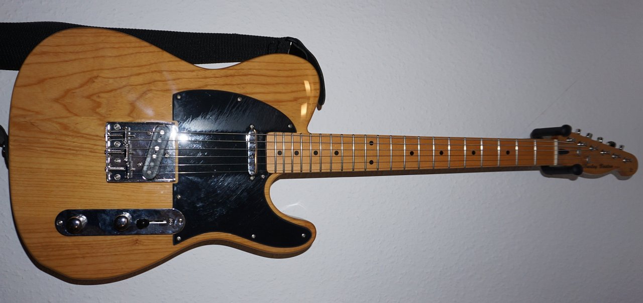 HB-TELE.jpg