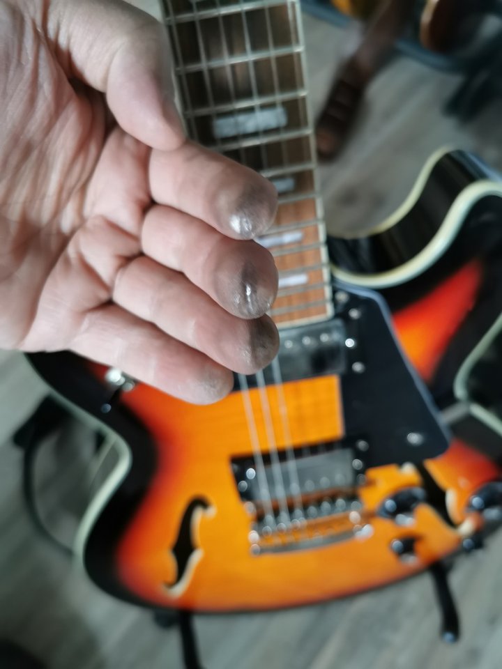 Hb35 Finger.jpg