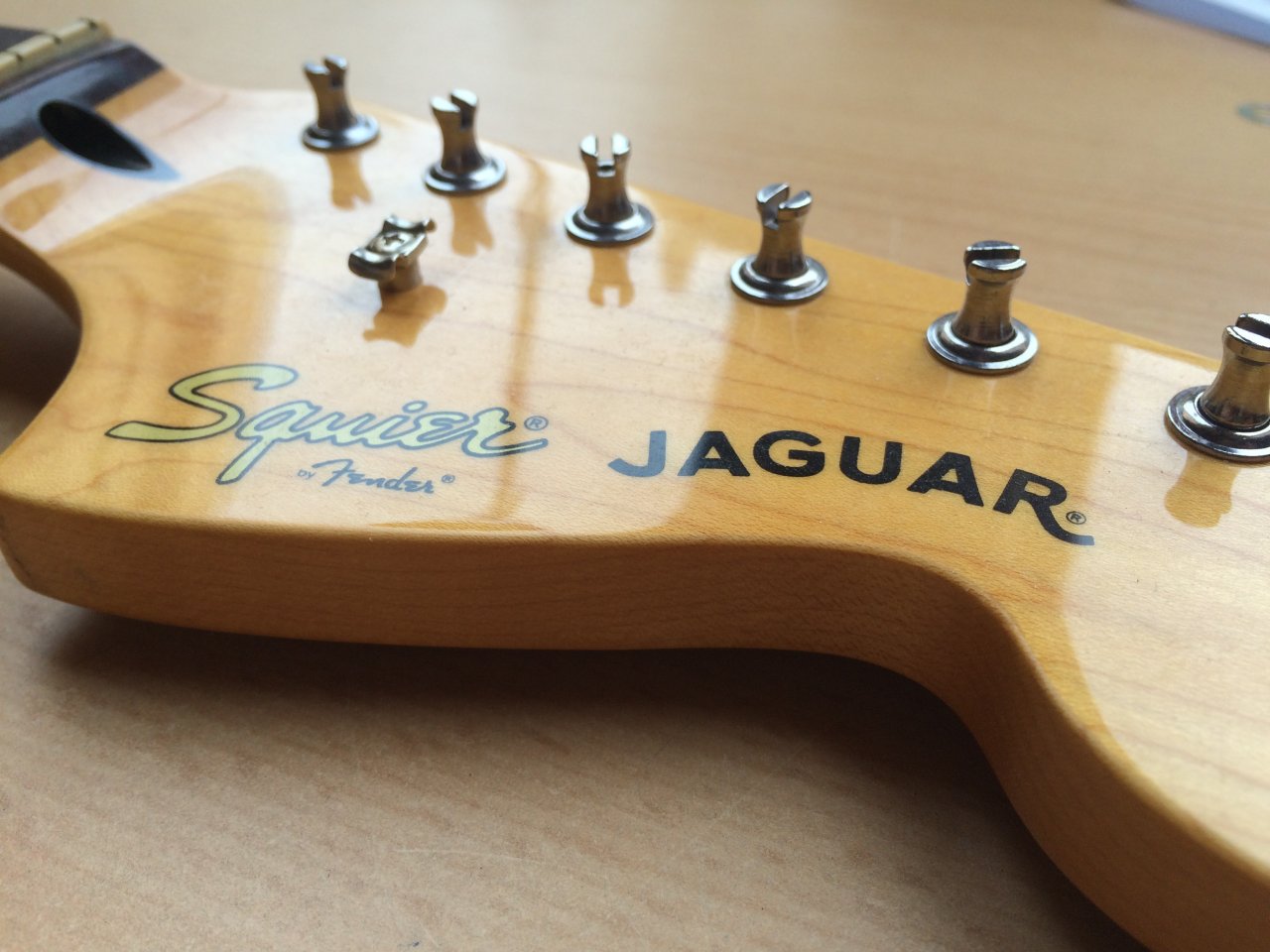 Headstock.JPG