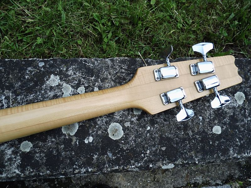 headstock2.jpg
