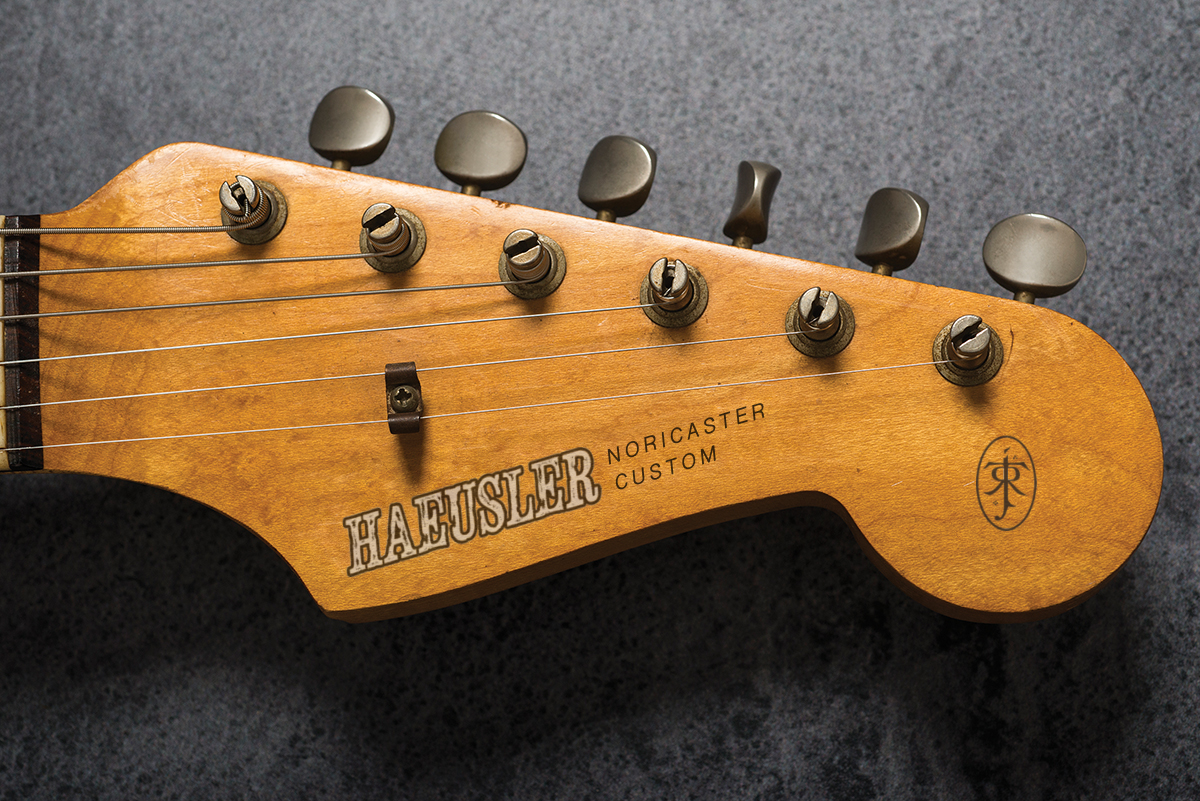 Headstock_Sample.png