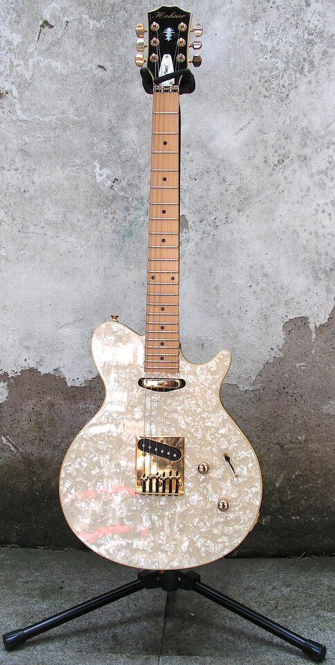 Hohner Pearl 90s.jpg
