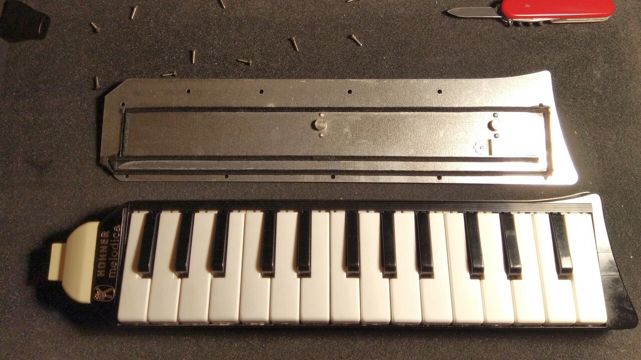 hohner piano 27 1_s.jpg