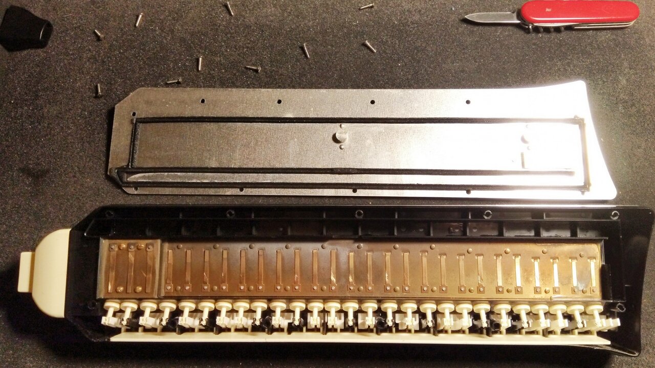 hohner piano 27 2_s.jpg
