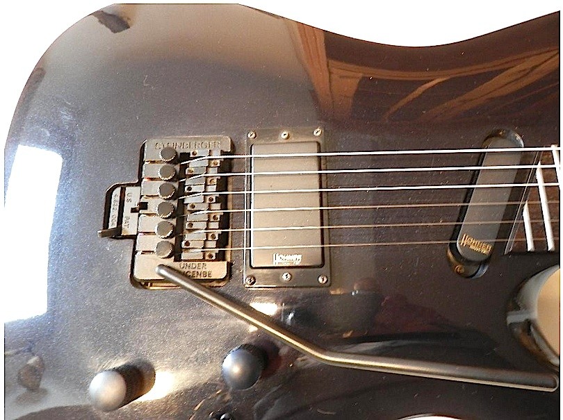 Hohner ST Lynx 1990 vibrato 2.jpg