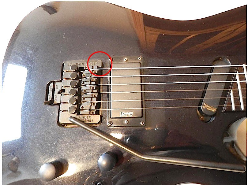 Hohner ST Lynx 1990 vibrato 2.jpg