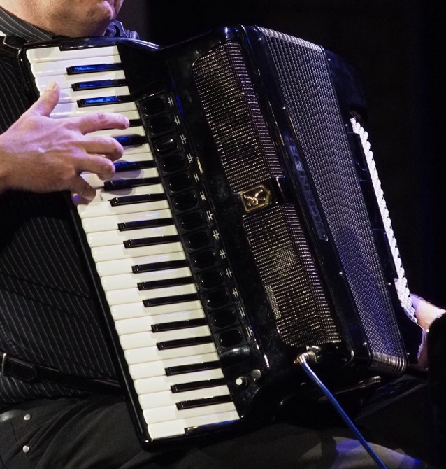hohner1.jpg