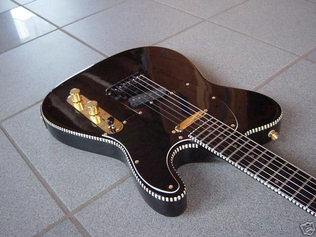 Hoyer Black Lady 34 b.jpg