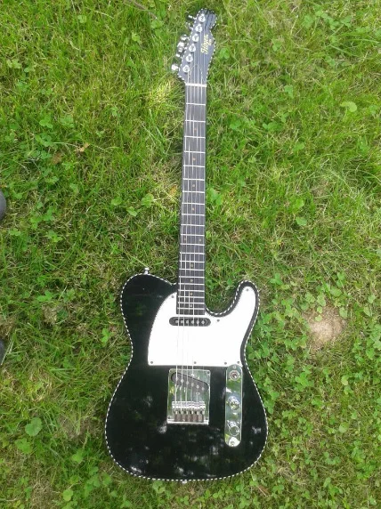 Hoyer Black Lady 94 b.jpg