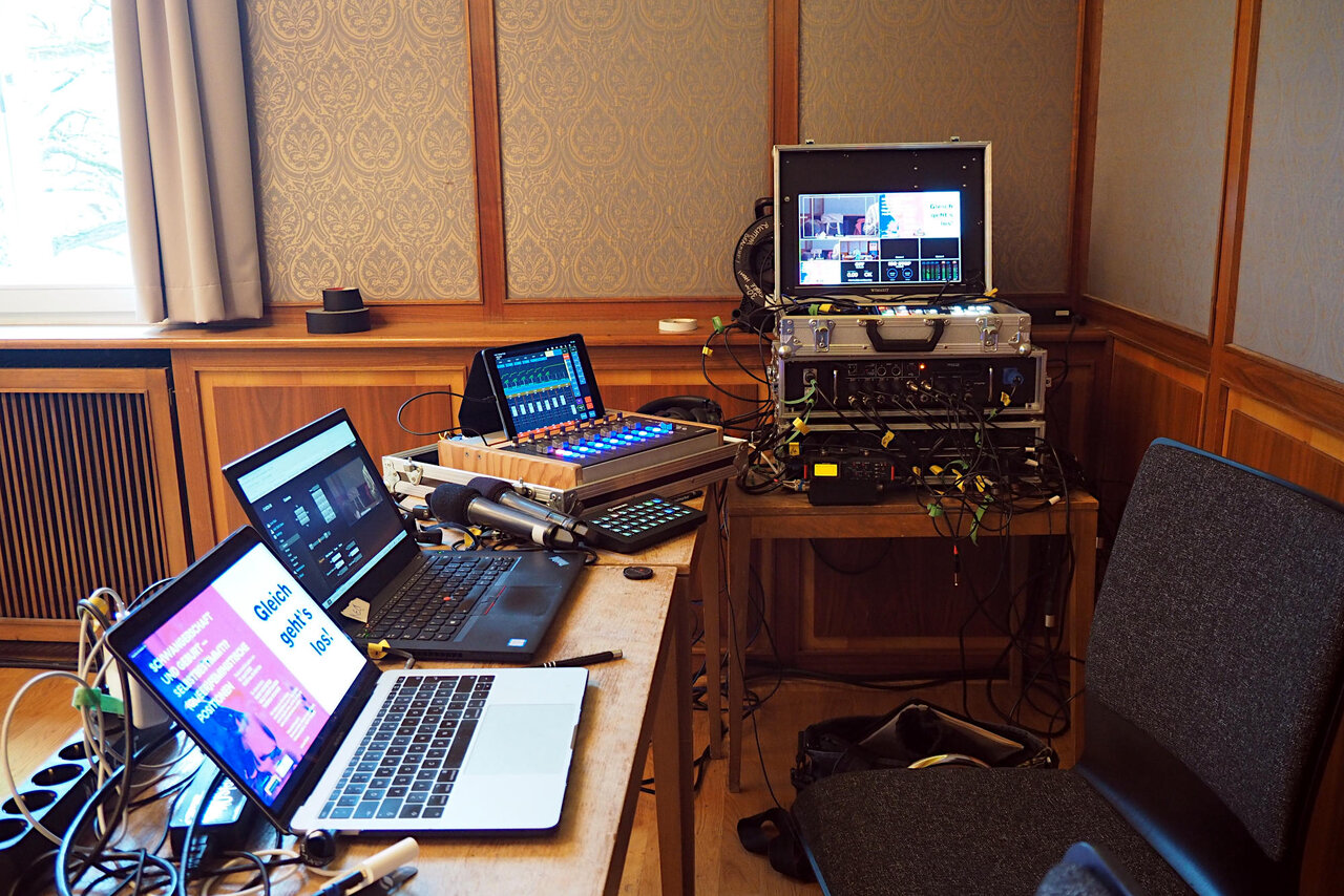 hybrid-foh-mb.JPG