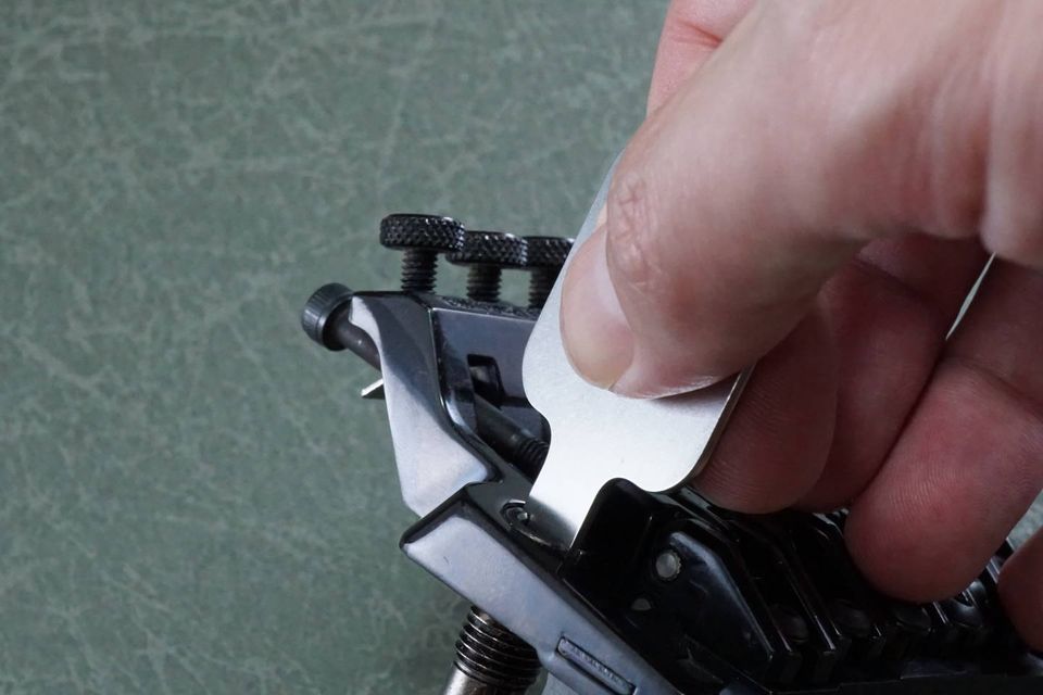 Ibanez edge arm holder driver_2.jpg