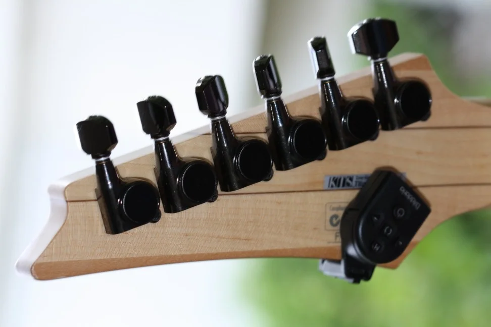 Ibanez-MicroTuner2.webp