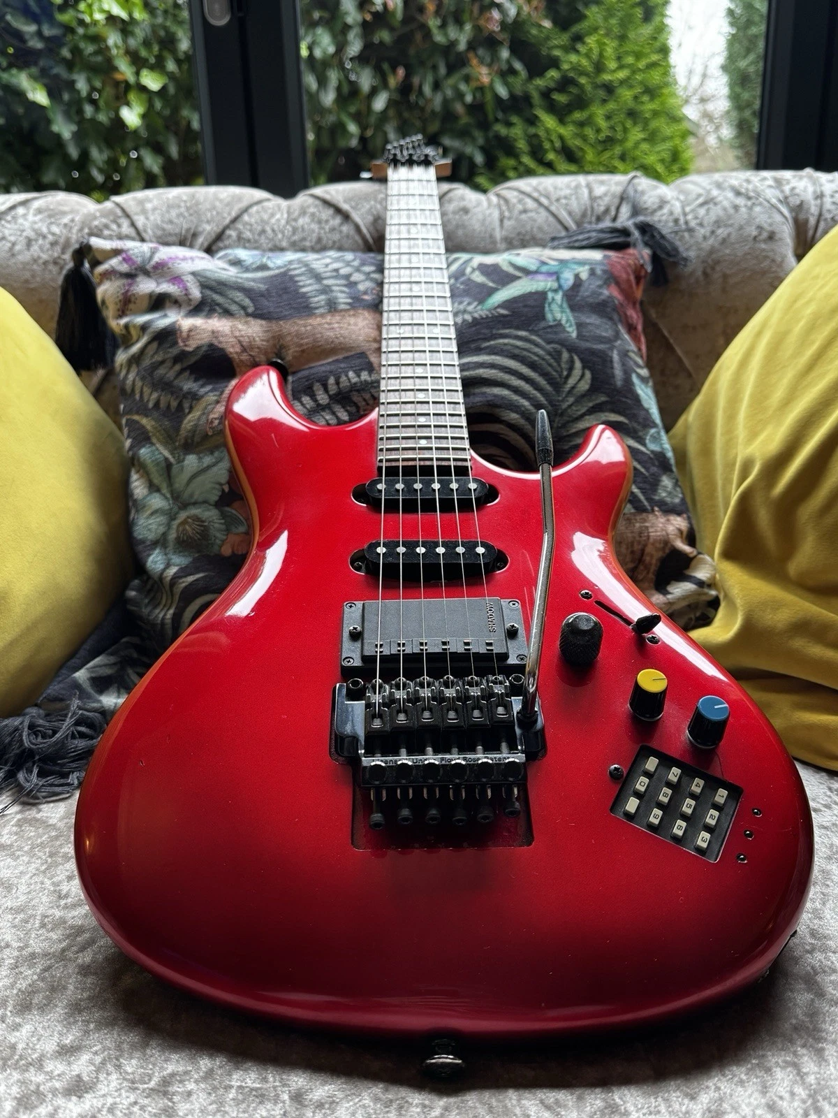 Ibanez_540R_modified_MIDI_SteveRothery_01.png
