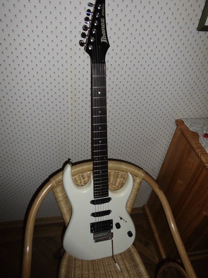 Ibanez_EX-Series,MIK_Total.JPG