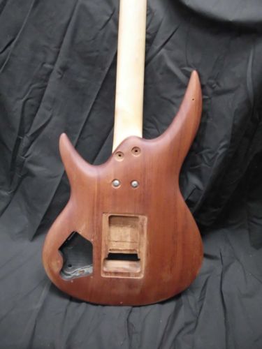 Ibanez_MAXXAS_MX3-Prototype_Saburo-Imafuku_eBay-au_Feb2012_1.jpg