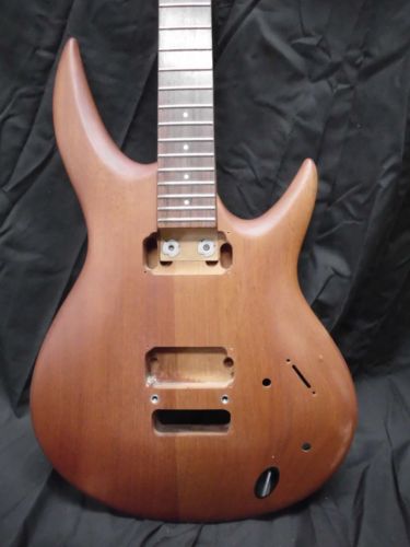 Ibanez_MAXXAS_MX3-Prototype_Saburo-Imafuku_eBay-au_Feb2012_3.jpg