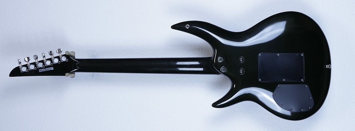 Ibanez_MX2BP_1987_R.jpg