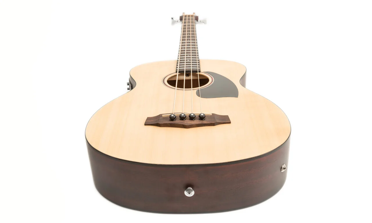 Ibanez_PCBE12_OPN_008FIN-2048x1229.webp