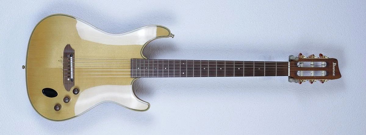 Ibanez_SC500NNT_1998_F.jpg