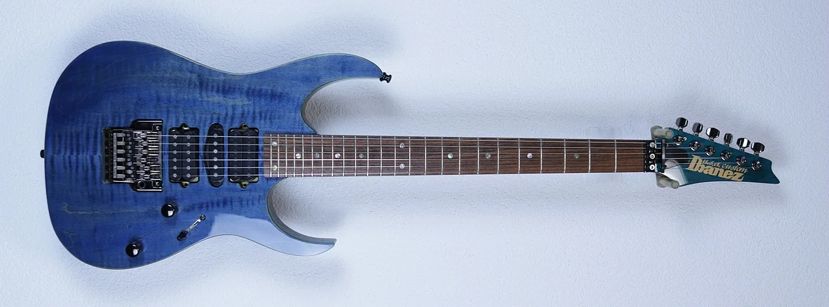 Ibanez_UCEWFMTB_1992_F.jpg