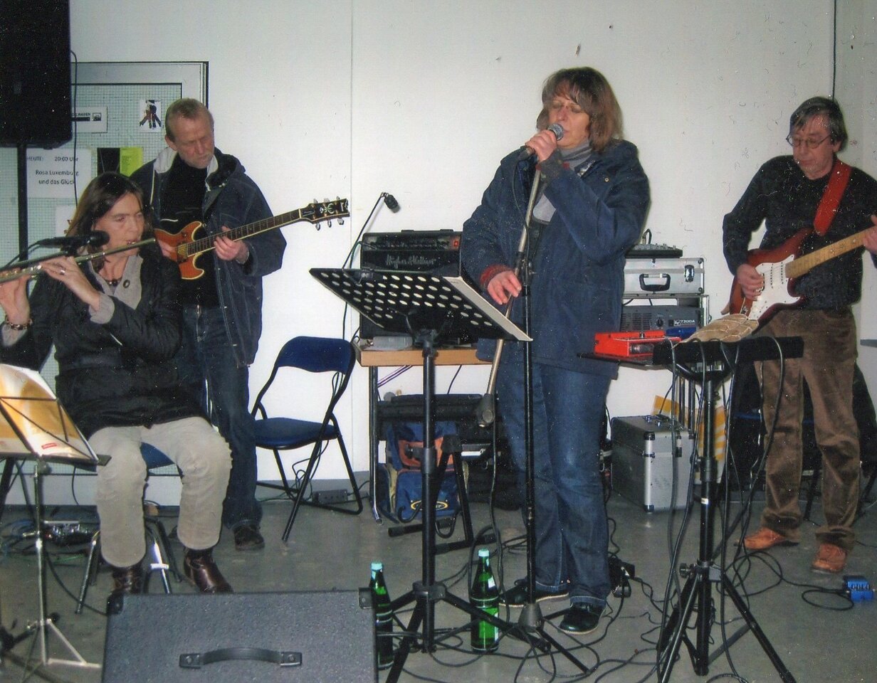 img010.jpg