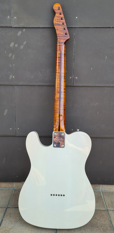 J&D Telecaster Deluxe 02_K.jpg