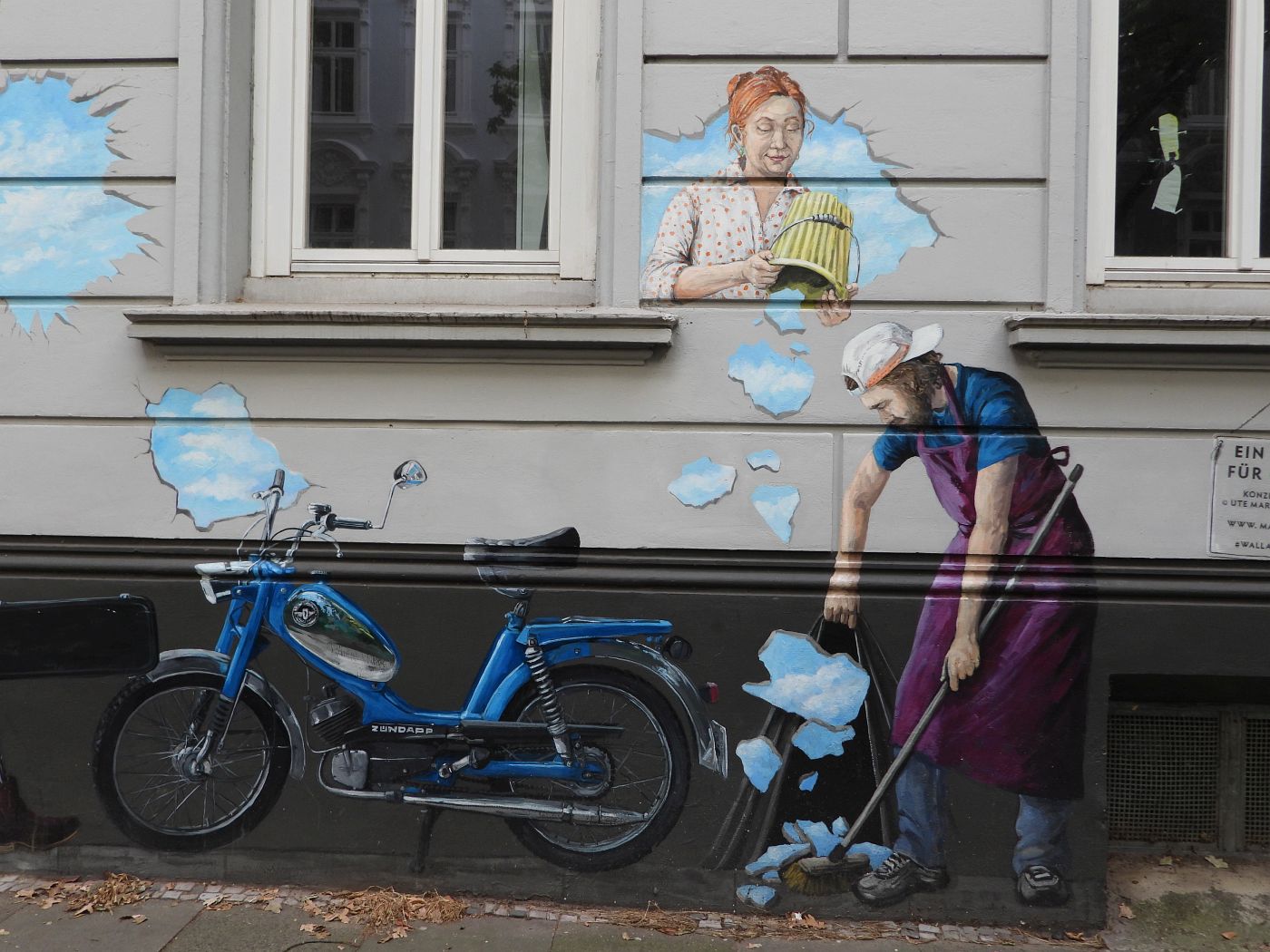 j zündapp on wall - fischers allee 2.9.jpg