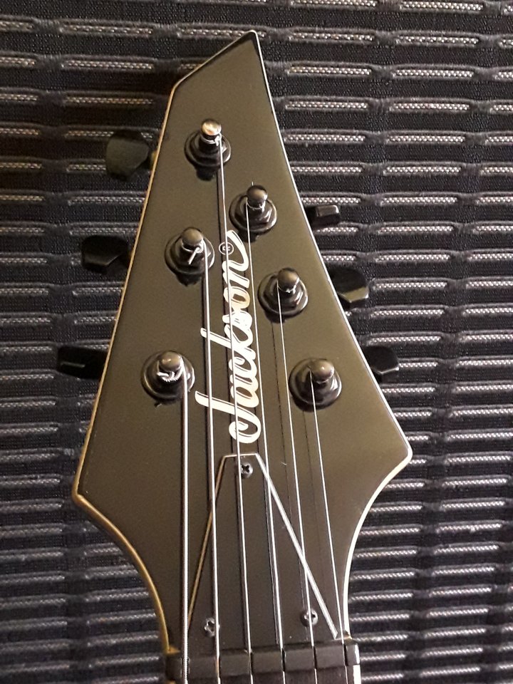 Jackson SLSMG,MIJ_Headstock.jpg