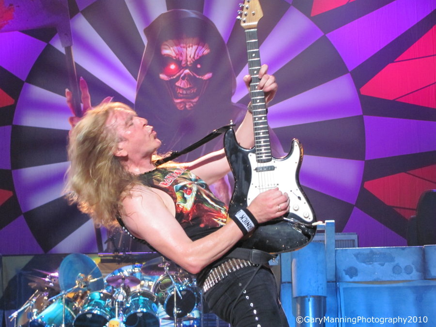 janick_gers_dances_with_death_by_maiden_ireland-d3d1bp1.jpg