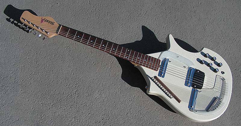 Jerry Jones Master Sitar 2000.jpg