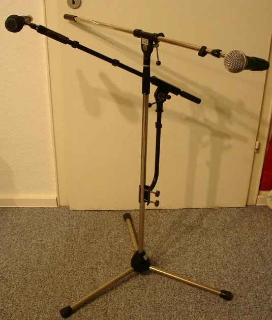K_M_zweiGalgen.webp
