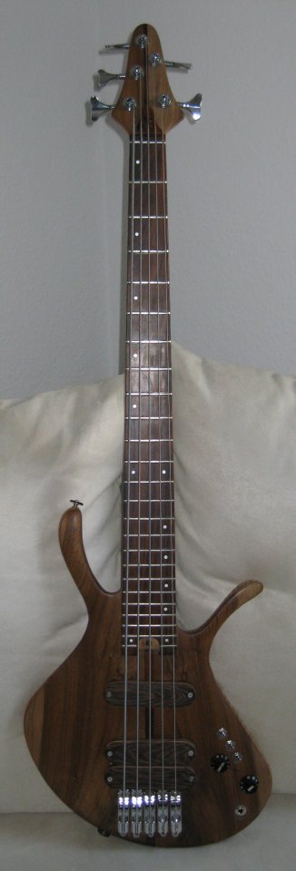 Kaiser 5-string 2012.JPG