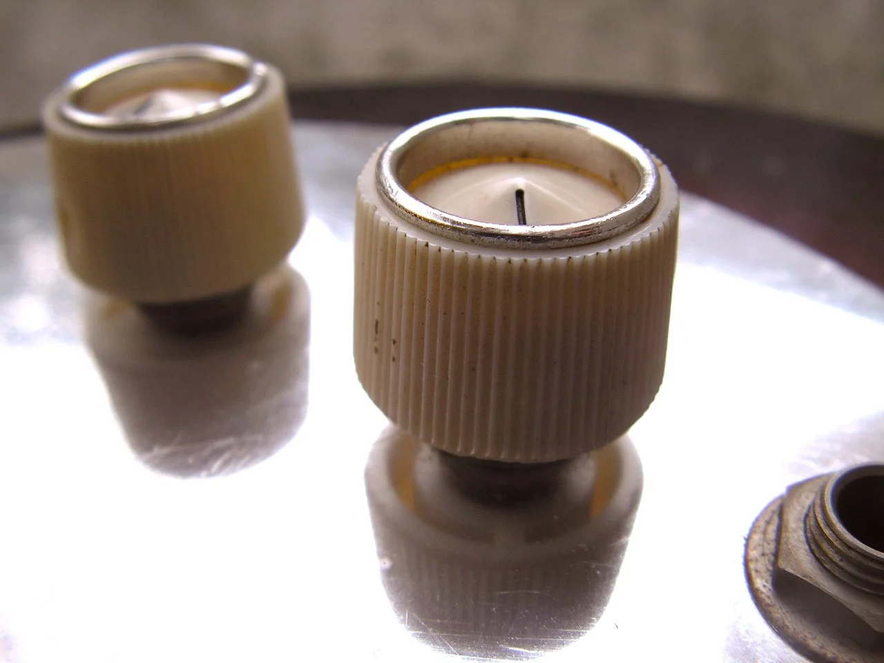 Kawai S-70 1968 knob style 05.webp