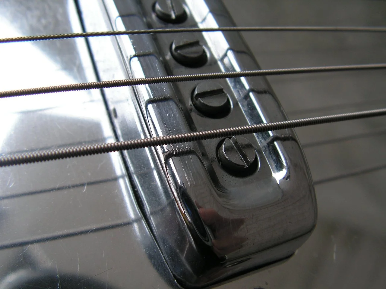 Kawai S-70 1968 pickup style 02.webp