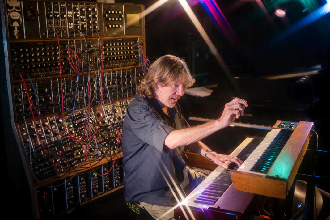 Keith-Emerson-1068x712.jpg