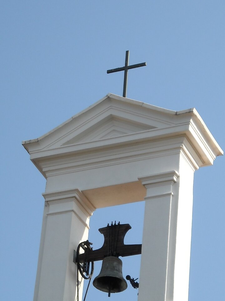 kingbritt die Kirche im Dorf.jpg