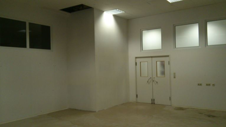 kleiner_Saal_mit_FoH-Trockenbau_Nische.JPG