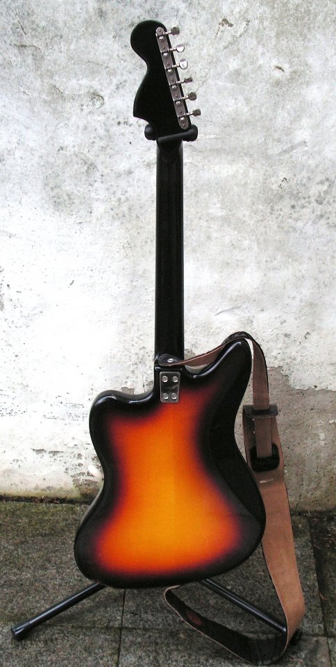 Klira Kenntucky 1970 back.jpg