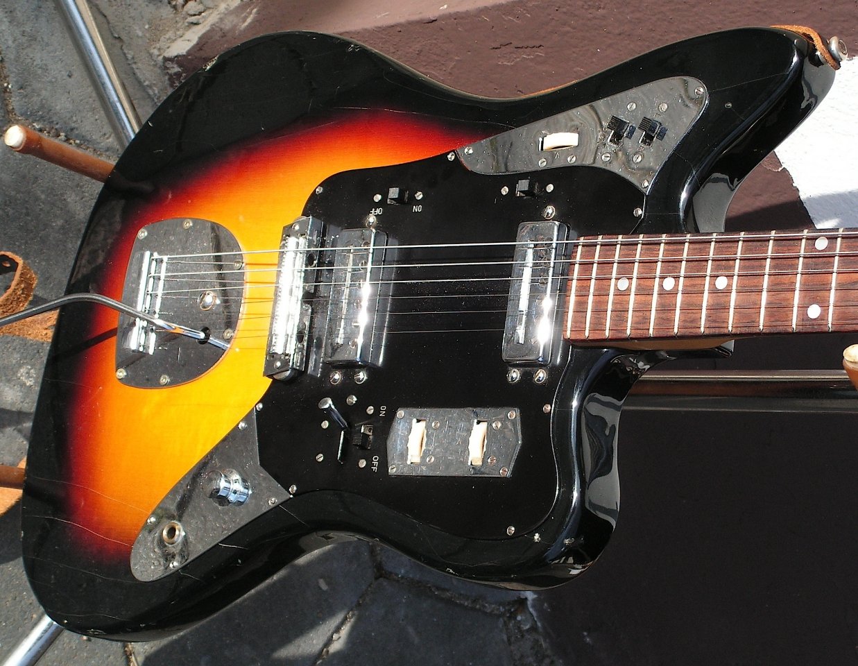 Klira Star Club detail 01.jpg