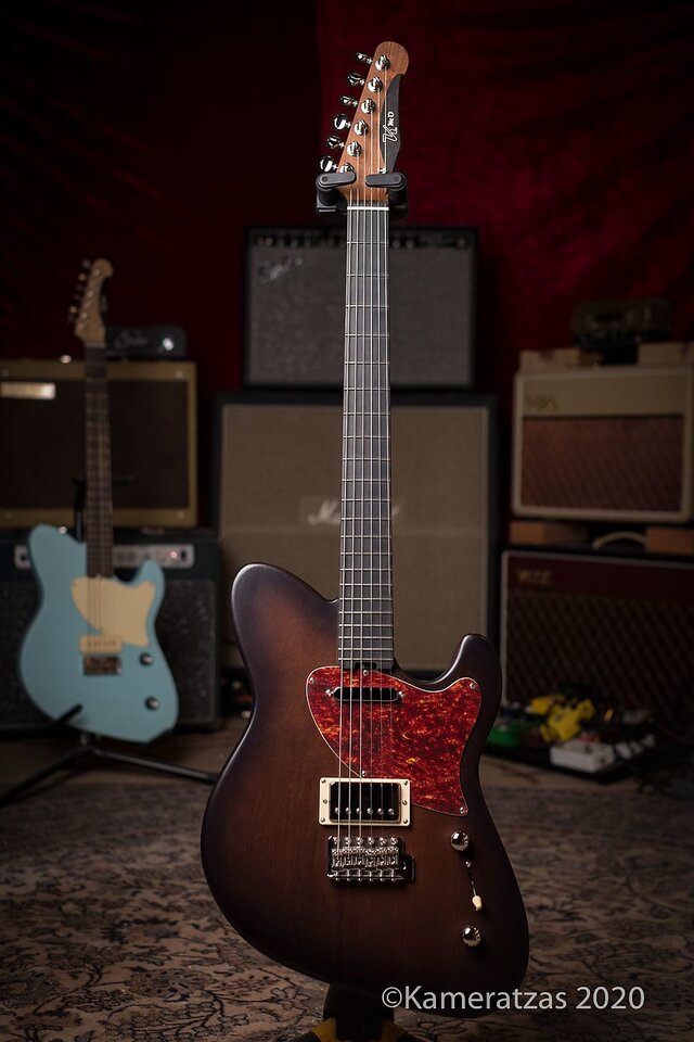 k'mo memphis std 2020 satin tobacco burst.jpg