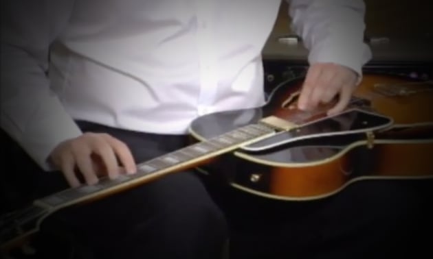 LapGuitar.jpg